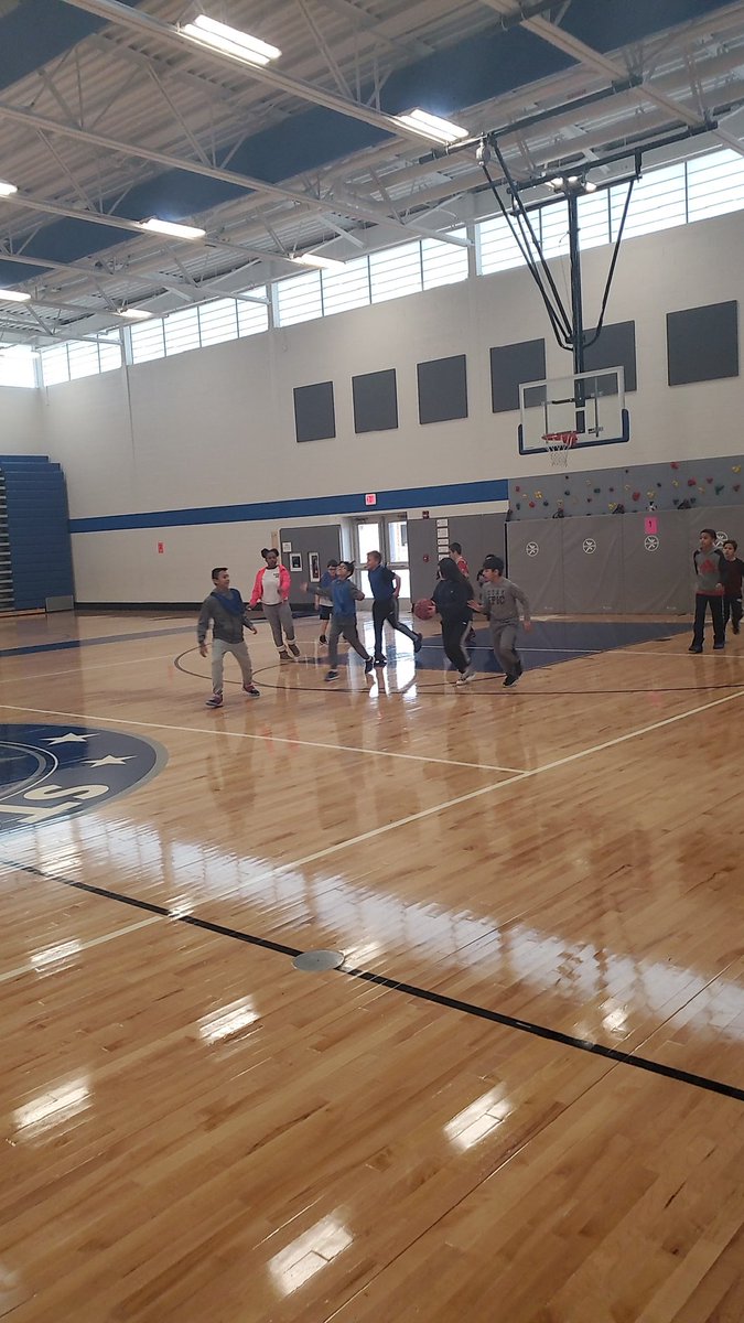 TracyStake2's tweet photo. Stony Creek 5th /6th grade Basketball  #weare126 https://t.co/jJVhJmwa2s