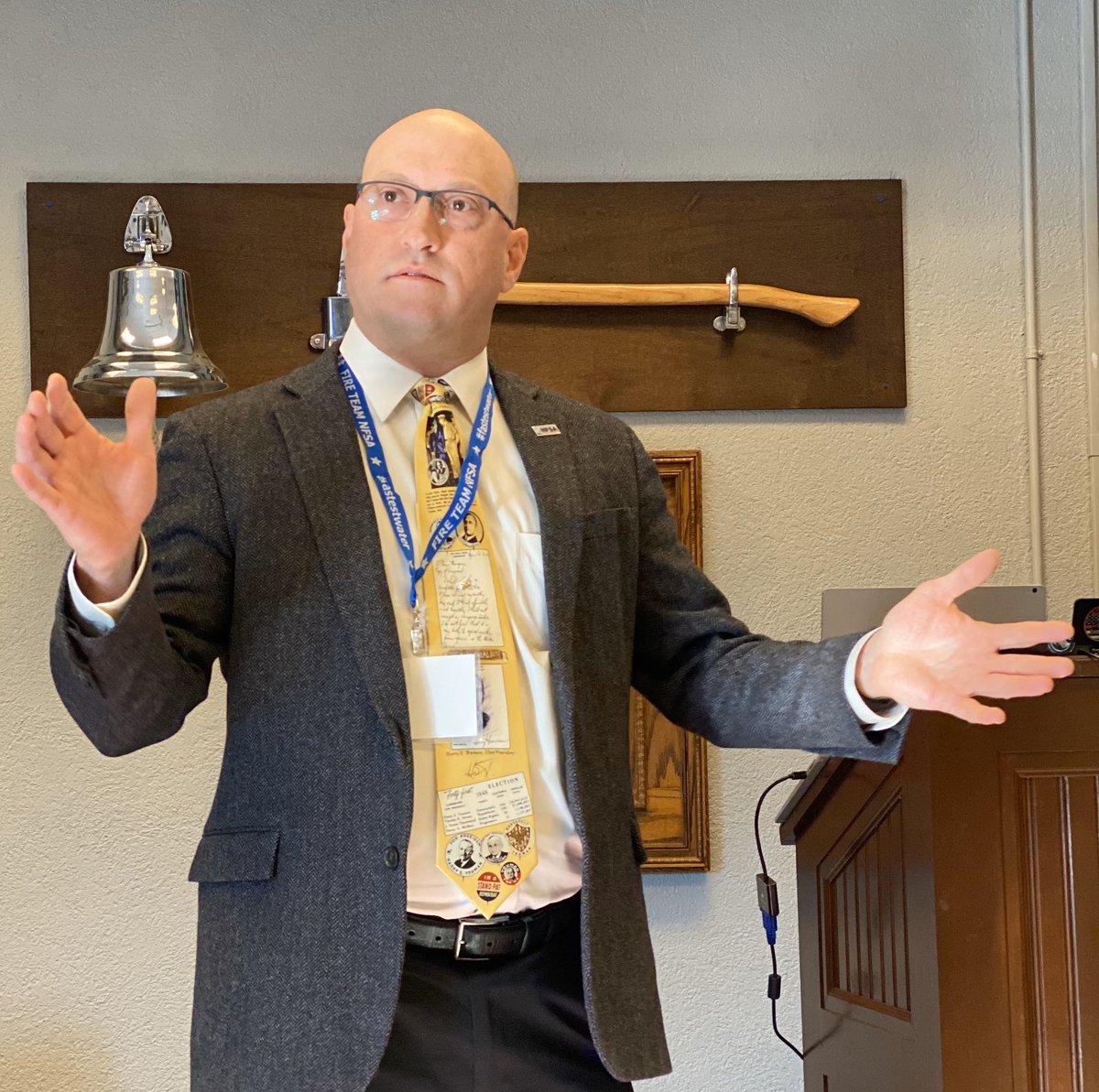 The many faces of <a href="/NFSAorg/">NFSA</a> President <a href="/chiefrays/">Shane Ray</a> doing what he loves... sharing information about #fastestwater #PartnersInProgress @UL_FSRI #CloseBeforeYouDoze <a href="/IAFC/">IAFC</a> <a href="/CFSIUpdate/">CFSI</a> <a href="/BillyGoldfeder/">Billy Goldfeder</a> It’s time to include fire sprinklers &amp; protect firefighters &amp; citizens <a href="/NFFF_News/">NFFF</a>