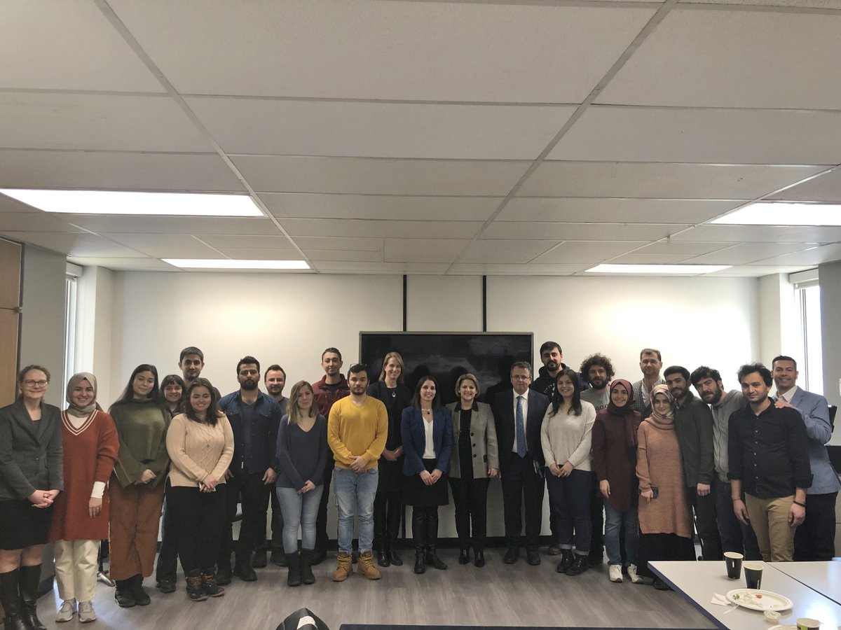 UofTELP's tweet photo. The English Language Program was pleased to welcome Consul General Sinem Mingan and Education Attaché, Bülent Çiftci from the Toronto Turkish Consulate General. Also, students shared their experiences as former ELP learners and some of them as current U of T graduate students. https://t.co/sK3b08CNv8