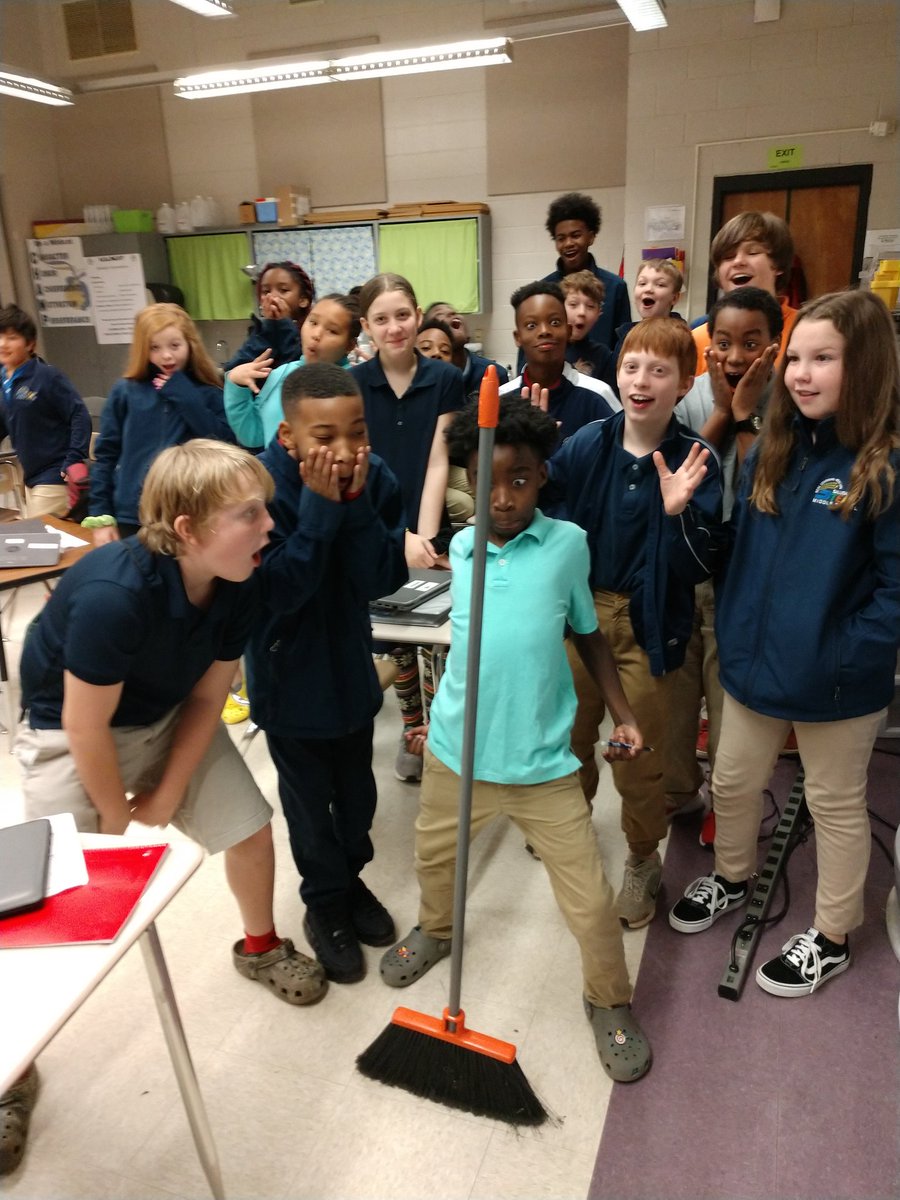 Christina9463's tweet photo. Challenge accepted. The Earth is tilted at 23.5 degrees every day of the year! So of your broom will balanced yesterday, it will today, tomorrow, the day after that, and the day after day. @STMSWildcats #BroomChallengeBusted #ScienceIsImportant https://t.co/i7Xu5294yC https://t.co/VALgpcf2Ks
