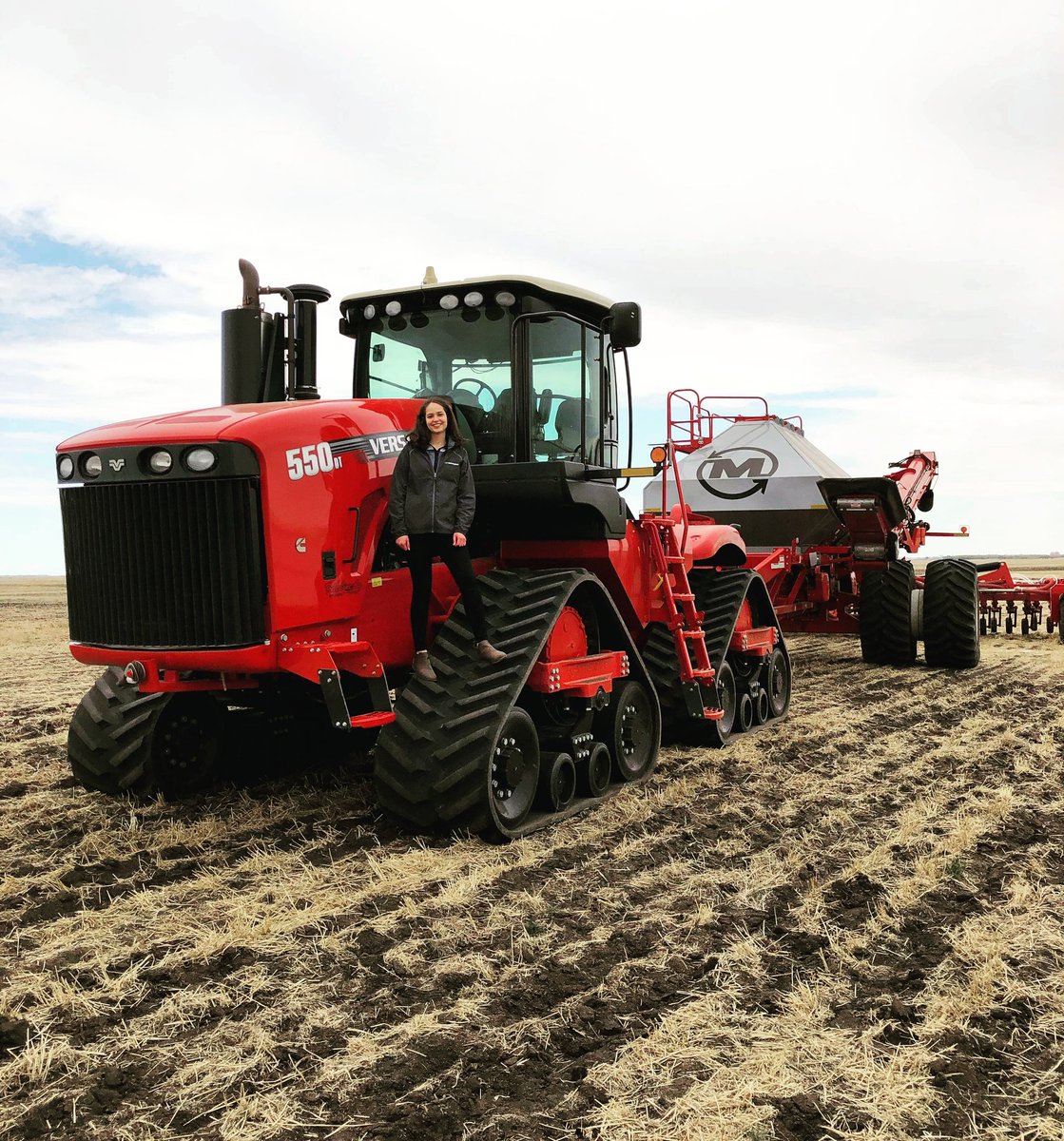 Celebrating #CdnAgDay and 2 years of working in #cdnag, an industry I'd never expected to be sucked into but have learned so much and actually enjoy it #cheesy