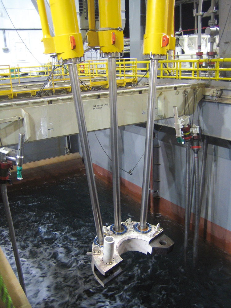 HungerHydUSA's tweet image. From Flood Protection to Wave Energy to Aluminum Castings, see how special #pistonrod coatings can benefit different industries: bit.ly/31Z2zpY