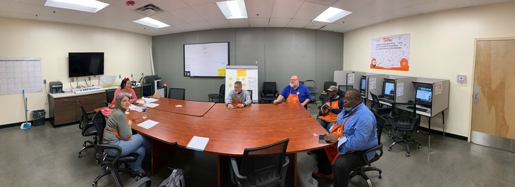 #InHomeDesigner Remy had the opportunity to work with 4616 on the benefits of #MakeoverMagic and how to make lead generation as #EasyAs124 for #SpecialtyTuesday! #RemyRocksRichmond! <a href="/JMHagner/">Jarad Hagner</a> <a href="/XConnollyJr/">Tim Connolly</a> <a href="/jsh_thd/">Jeff Harrell</a> <a href="/gloria_terri/">Terri Gloria</a>