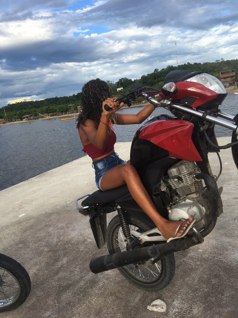delcore_monique's tweet photo. @Lorinho762 @HgManeirinho Kkkkkkkkkkkk oi ? https://t.co/CMTFzE47Nj