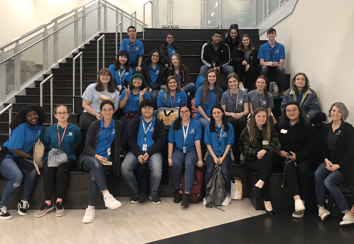 Our kinder and first grade students had a great time participating in Junior Achievement thanks to our amazing volunteers from the Miller Career and Technolgy Center!! #futureeducators <a href="/MCTC_RealWorld/">Miller Career & Technology Center</a> <a href="/OLE_Leopards/">Leonard Elementary</a>