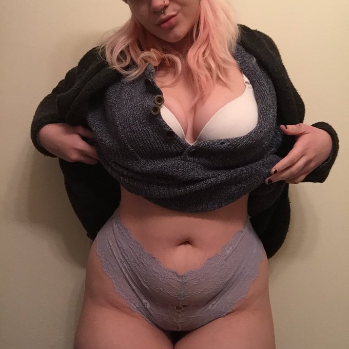 🧸happy titty tuesday🧸 come play with me on onlyfans!  https://t.co/pXcbvR3TIk ✨ https://t.co/OVVguNL<a href="/tag/tinysatan"class="tags"><span>#tinysatan</span></a>