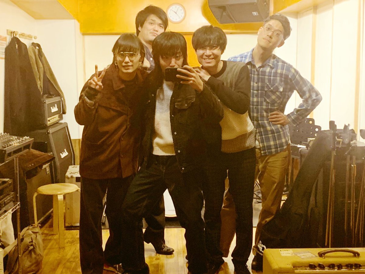 Theラブ人間 No Twitter 今月のラブ人間 2 15 土 新宿ライブハウス3会場 メメフェス 我々は 00 新宿marzです この日はゲストメンバーに ギター 山口力毅 Cody Lee 李 ベース 梅津拓也 Hotcake をお迎えしての6人編成 年 新生theラブ人間