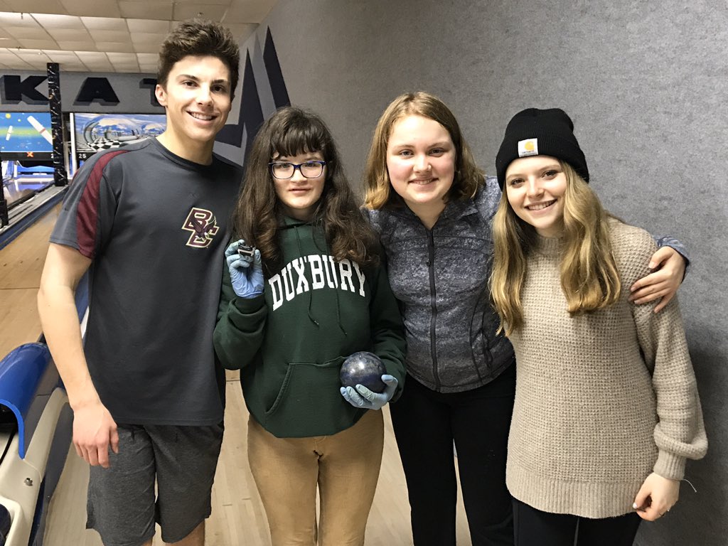 DuxBuds's tweet photo. 🎳 BOWLING with the BEST! 🎳 https://t.co/YJj0FGYFWT