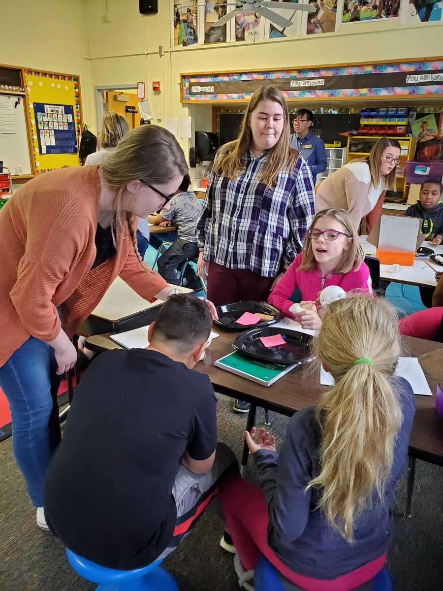 nicole_inclass's tweet photo. Many thanks to #ccteach for providing so much small group support in Science instruction for @msbsanford classes today! @ColumbiaColg #bentonbold @Benton_STEM @DocSeeksHoliday #cpsscience101 https://t.co/2x7hYycySA