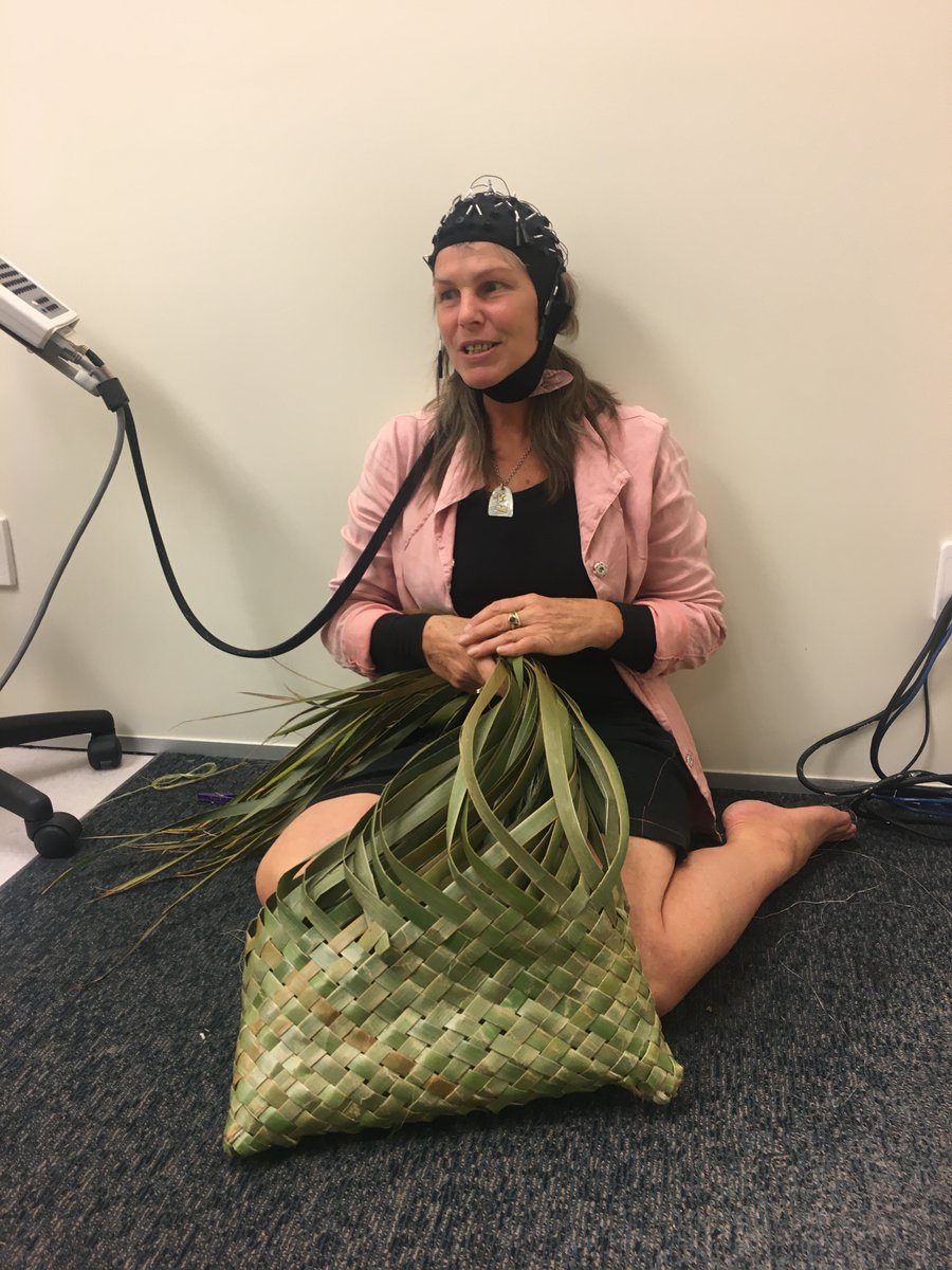 NZBrain's tweet image. Exciting #SciComm 🧠 🎨 project today, working with local artist Robyn Webster, recording her brain activity with EEG while she weaves flax. Her brainwaves will be played as audio in the exhibition space. Lovely aroma of fresh harakeke wafting from the lab…