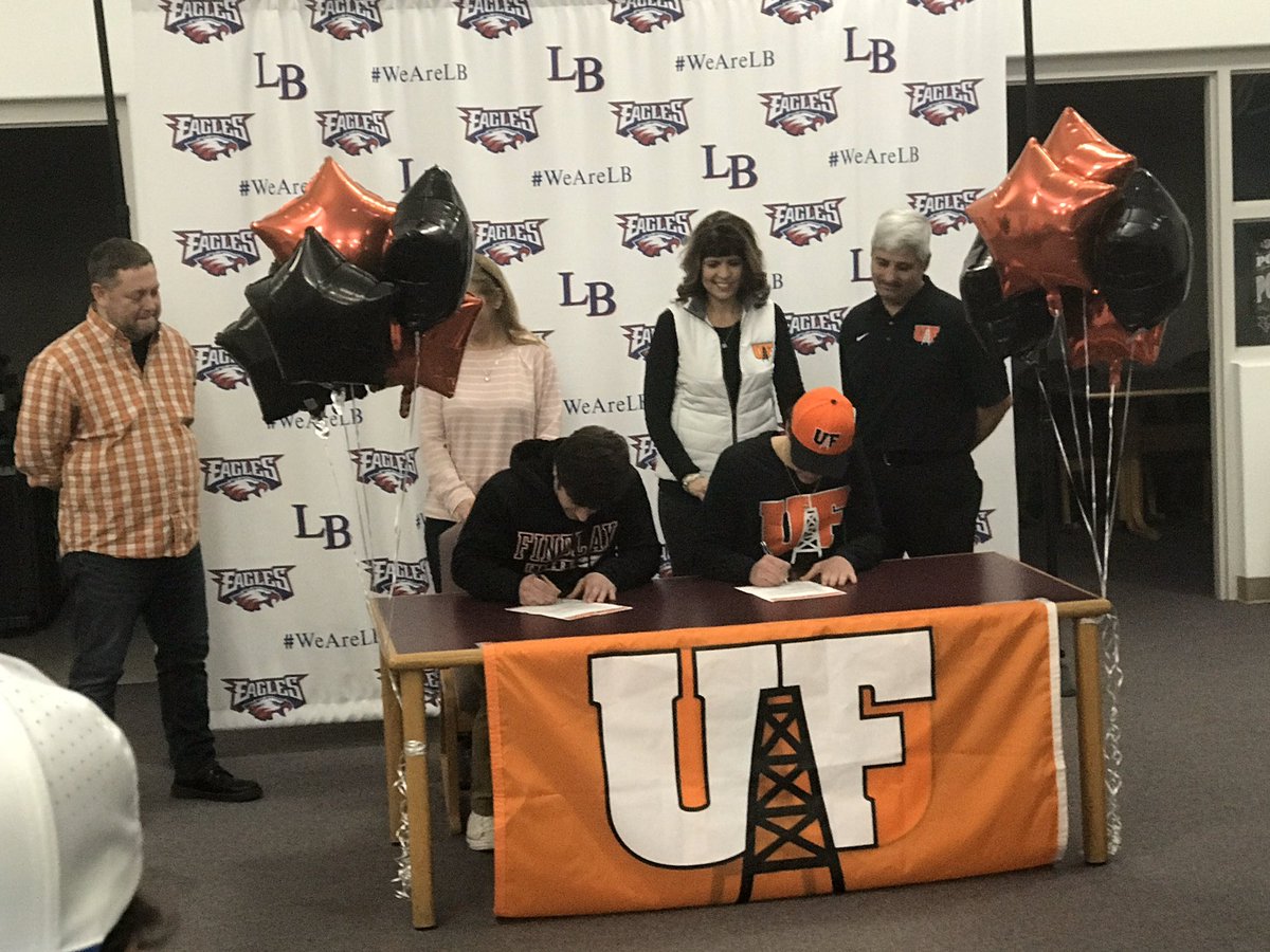 LBEagle Football (@lbeaglefootball) on Twitter photo Tremendous representatives of our program! Great players and families headed to UF! #WeAreLB <a href="/UFOilersFB/">UF Football</a> Tremendous representatives of our program! Great players and families headed to UF! #WeAreLB <a href="/UFOilersFB/">UF Football</a>