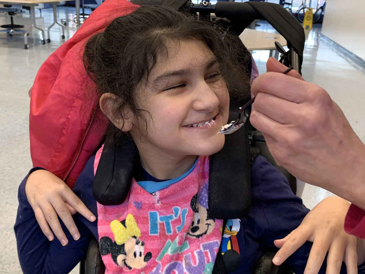 JoyRN6's tweet photo. Girl Scouts ❤️ Valentine’s Day! We made 💜 paintings, decorated ♥️cookies, and made our own 🧡 sensory jars https://t.co/yAQhrHBlmc