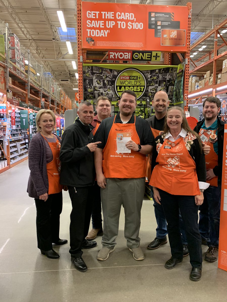 Celebrating Nick for going above and beyond and supporting a sister store for their inventory prep. Thank you Nick for all you do. <a href="/IanSandsHD/">Ian</a> <a href="/yvondajackson/">YvondaJackson-Orangelife</a> <a href="/Sean_D306/">Sean Nelson</a> @BreeHarrisTHD
