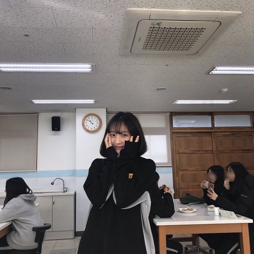 울 성경이 단발 넘 예뽀요,,🥺