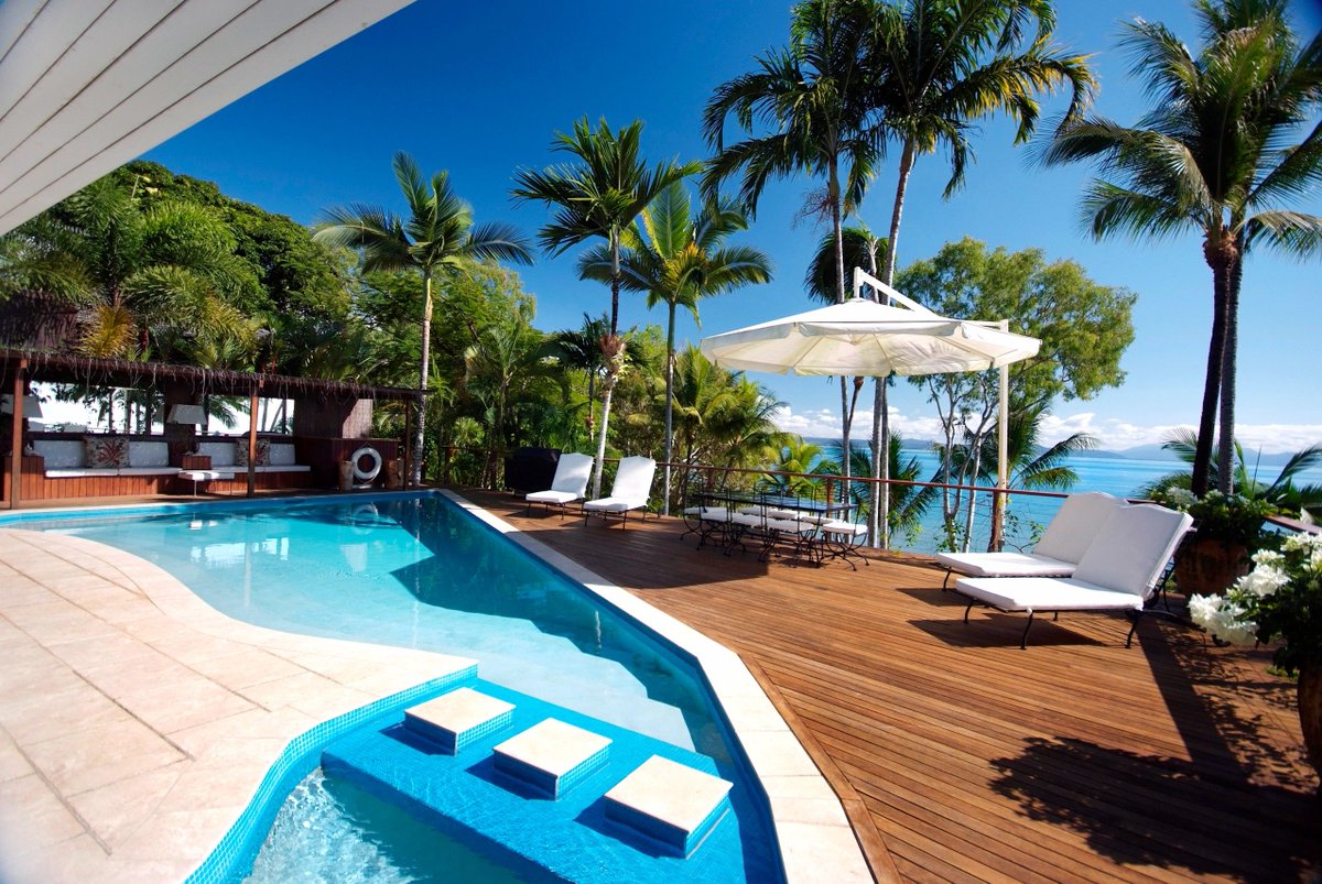 tbc_fnq's tweet photo. 15 WHARF ST - PORT DOUGLAS
BOOK ONLINE NOW https://t.co/UVzXyfSpKb OR CALL 1800 887 274
#DontJustStayINDULGE Always Stay With #theboutiquecollection
#PortDouglas #HolidayHome #LuxuryHouse #WharfSt #PortDouglasLuxury #PortDouglasHoliday https://t.co/aCEva6U1On