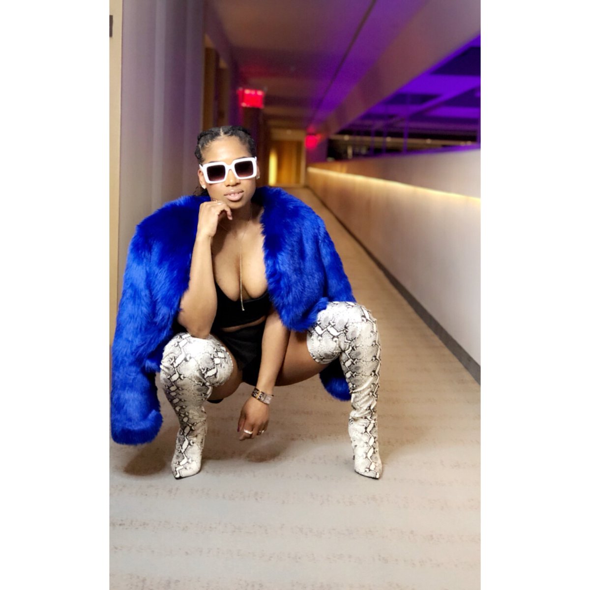 A_Manns_World's tweet image. Too busy feeding my ego and my soul 🌻 #3of4 #OnMyBirthdayShxt #29AtItsFinest #cold #lastyearofmytwentieshuh #BET