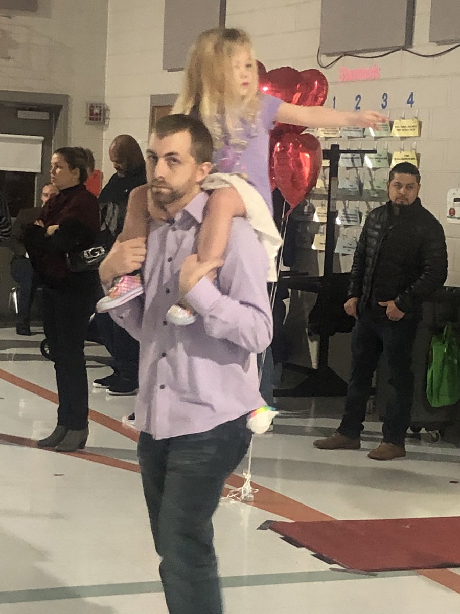 Lakeview Design Ctr tweet media