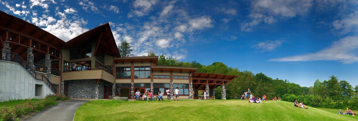 NYstateparks's tweet photo. NEWS: The numbers are in! @NYstateparks and historic sites, campgrounds, trails, marinas and more welcomed a record-breaking 77.1 million visitors in 2019. Attendance is up nearly 3 million visits from 2018, an increase of 4 percent! 🏆#NYParks2020  https://t.co/nGCIcsT44d https://t.co/lBolgjkQFR
