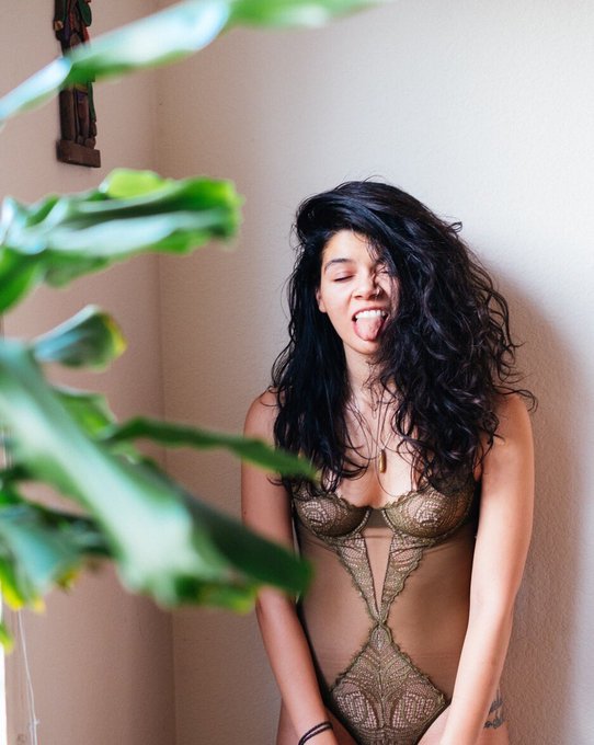 Hi, I&rsquo;m on Instagram.  https://t.co/HWRZxJvfFs https://t.co/IM2z5FOmM3<a href="/tag/la"class="tags"><span>#la</span></a>