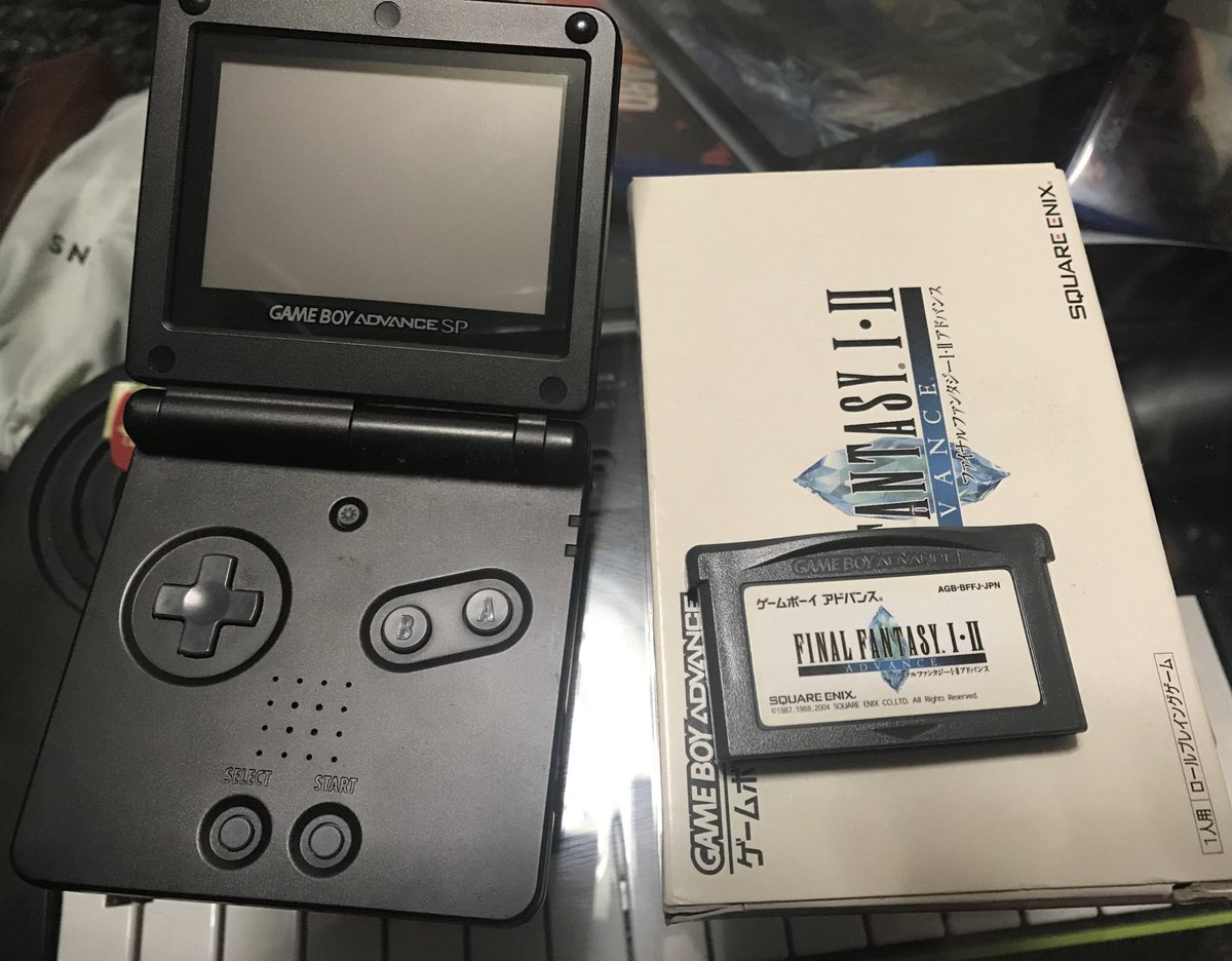 サムスンの折りたたみスマホ Galaxy Z Flip が完全に ゲームボーイアドバンスsp にしか見えない 最新技術がやっと任天堂に追いついた Togetter サムスンの折りたたみスマホ Galaxy Z Flip が完全に ゲームボーイアドバンスsp にしか見えない 最新技術がやっと任天堂に追いついた Togetter