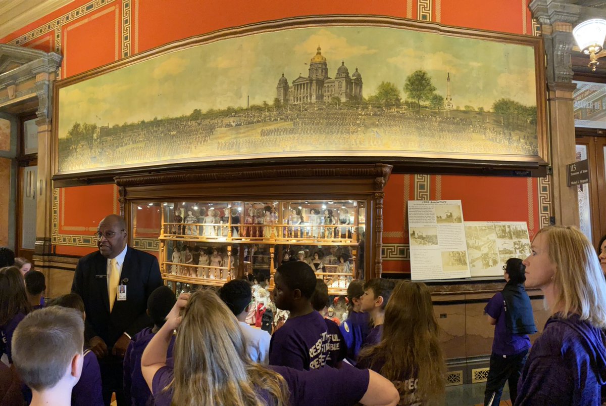 Mr_GomezIA's tweet photo. 4th graders @JCSD_BCE had a great visit to the #iowastatecapital building today. Such a beautiful building to visit and learn! #johnstonlearns #fieldtrip #Government https://t.co/vWTpxF6dBK