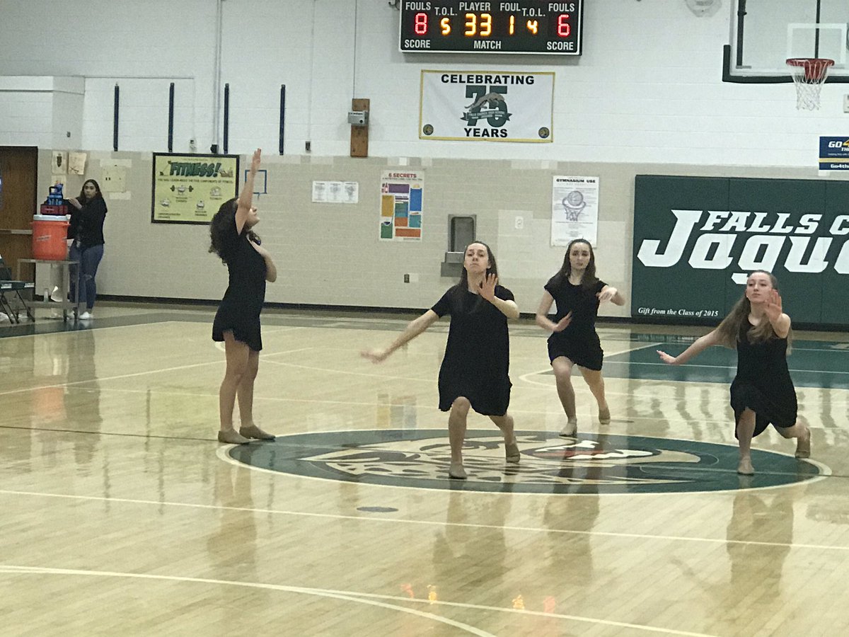 FC Athletics (@fcjagsathletics) on Twitter photo At halftime , the Jags are leading Lee 29-23 <a href="/FallsChurchHS/">Falls Church HS</a> . Great performance at halftime by the Jaguar dance team . @FCJagsBball At halftime , the Jags are leading Lee 29-23 <a href="/FallsChurchHS/">Falls Church HS</a> . Great performance at halftime by the Jaguar dance team . @FCJagsBball