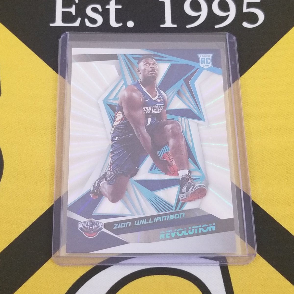 SportsCardJunct's tweet image. A couple nice @PaniniAmerica cards pulled today! Zion /75 &amp;amp; Watson /10

#CustomerPulls #SupportYourLCS 

@RbiCru7 @Ballcardxchange @Cardcollector2 @shopmeelypops @beckettmedia @linkmycard