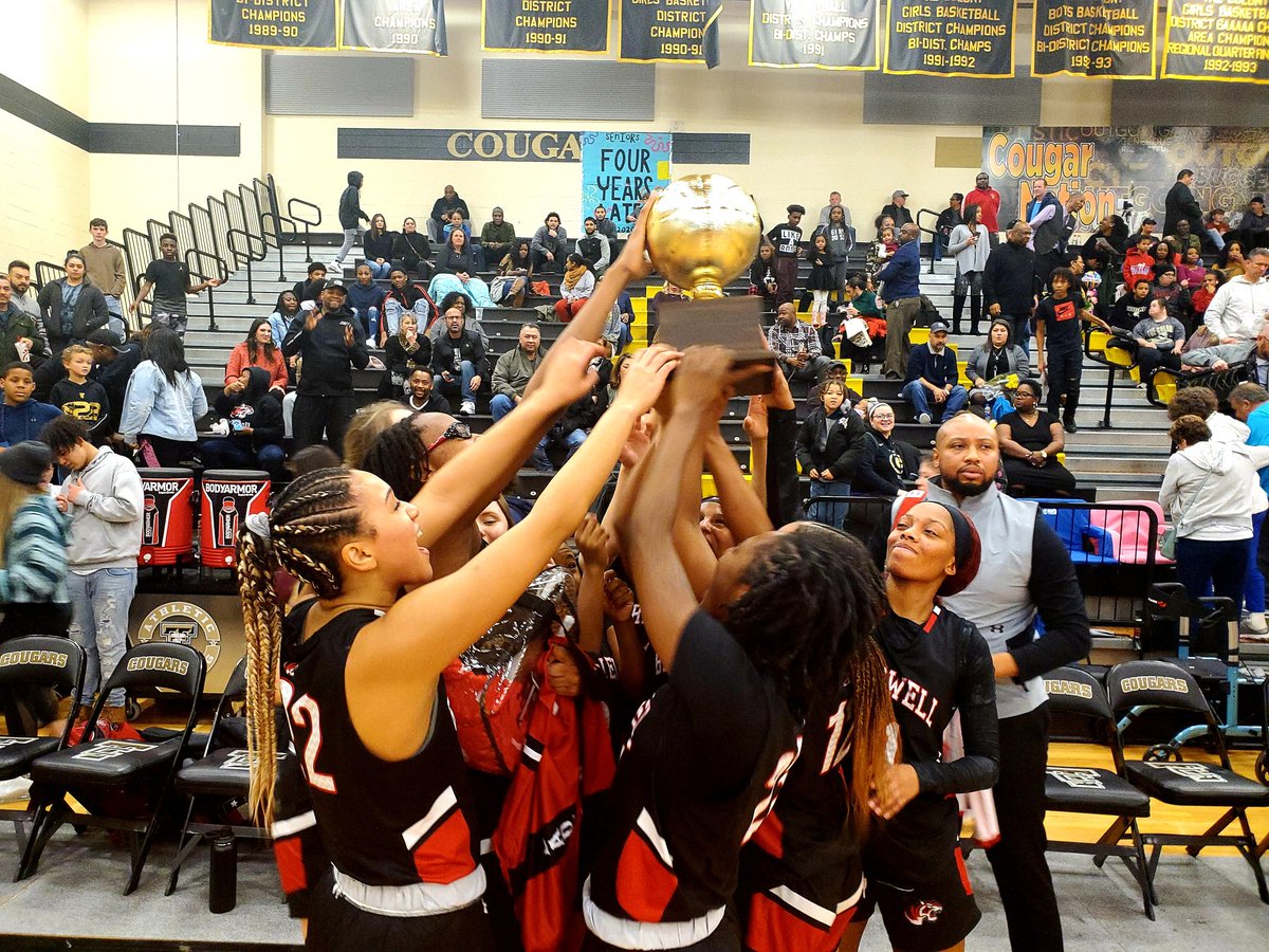 braswell_gbball's tweet photo. And that is a wrap for district play as our Lady Bengals finish as Co-District Champs!

#BengalUp❤🖤 https://t.co/lRMkHQNHV5