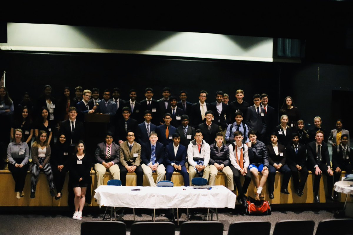 metrowestmun's tweet image. And here are your hosts for MetroWest MUN 2020! We had a great time working with @AMSACS this year and hope all incoming schools had as much fun participating in the conference as we had hosting!