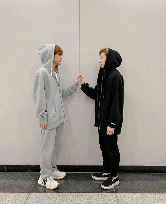 WonChanX_'s tweet photo. Estoy llorando 😭 los extraño muchoooo
#Bangchanbestleader
#Bangchansoft
#Bangchanbestvocal
#Bangchantalent
#Bangchancutie
#BangChanAngel https://t.co/YKsnEB4LnC
