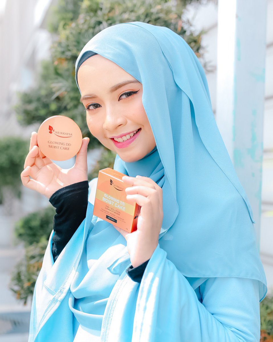 0hdila's tweet photo. Glowing DD Moist Cake RM47.00(SM)/ RM49.00 (SS)
Untuk maklumat lanjut dan ingin menempah sila dm saya disini. Terima kasih 😉
#Nurraysa #TeamNurraysa #MekapMesraWuduk #bmf #sayajual #sayapakai #mekap #ddcream #foundation #concealer #powder #viral #makeup #bedak #KiZNaaShoppe https://t.co/6nsYsH1Xq6