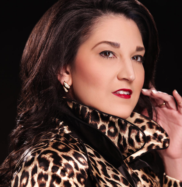Head into the long weekend with the Friday Noon Concert Series at the <a href="/artsclubdc/">Arts Club of Washington</a>! This Friday, 2/14, our noon concert series features a performance by Diba Alvi, soprano. This concert is FREE and open to the public! Don’t miss this opera-tunity! Details @ artsclubofwashington.org/events/details…