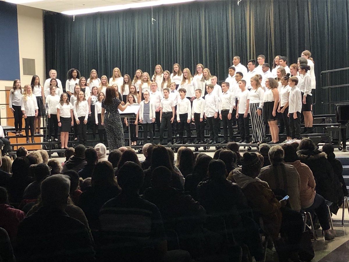 VodehnalAP's tweet photo. Winter song filled the air at Buffett’s 5/6 choir concert.  Terrific singing and congrats to students and Ms. Arvie!@BuffettGATE @BuffettMagnet https://t.co/vN9mnsAiSN