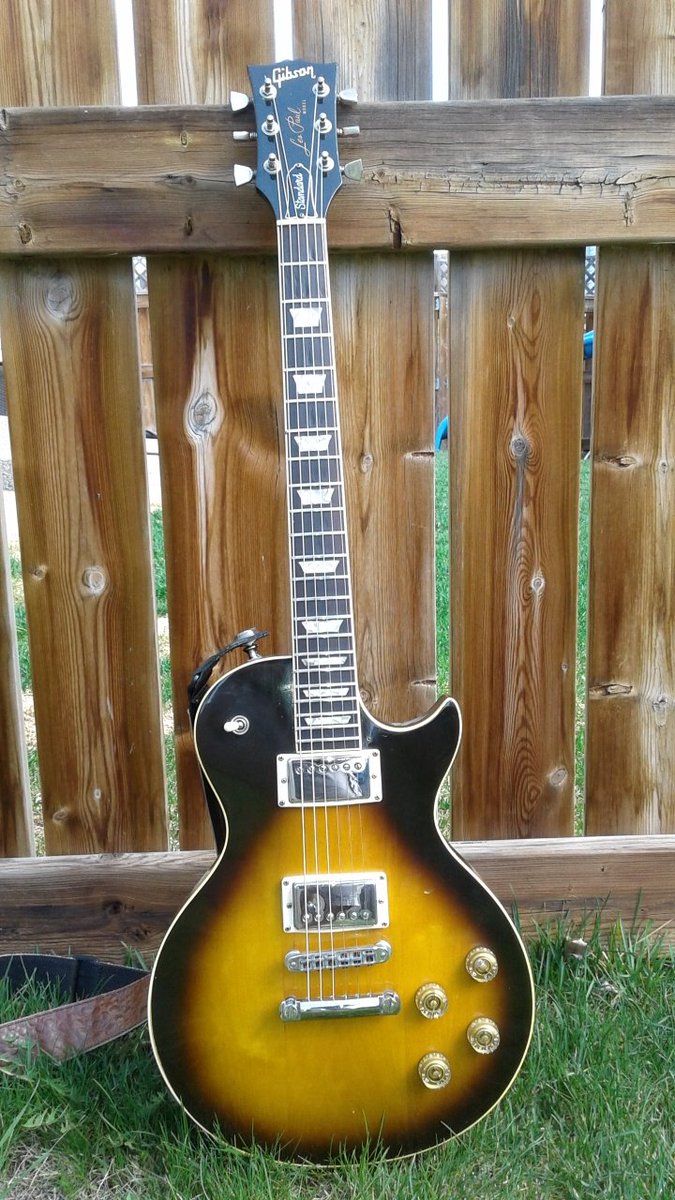 pmaher36's tweet photo. @CDROCHE @gibsonguitar Oh sweet sweet honey bee.... Baccy says hi #1981 https://t.co/GZGJUP8vVR