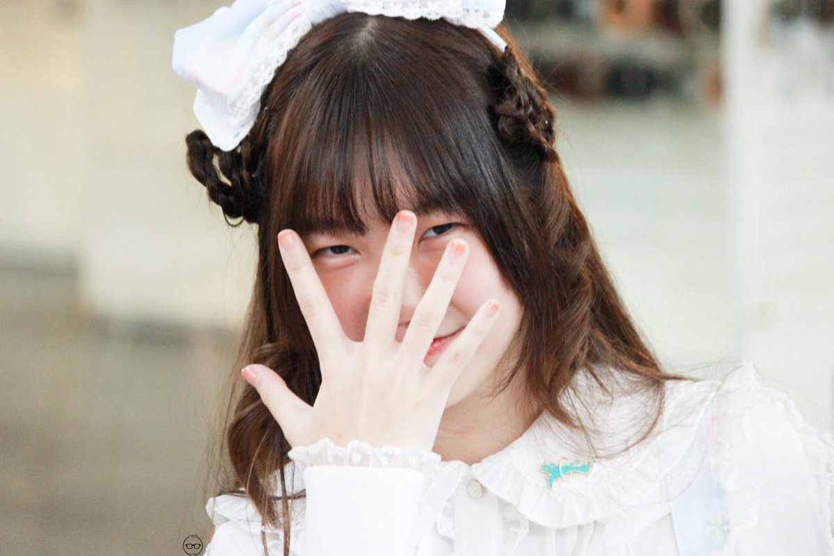 กรอบแว่น48 tweet media