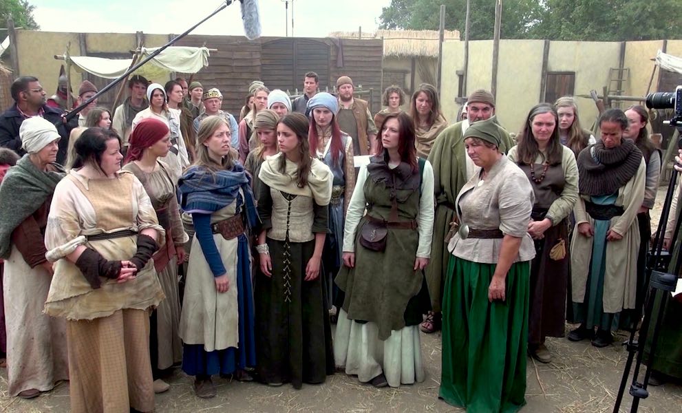 Press Release: Ren: from Crowdfunding to Crowd Scenes - microfilmmaker.com/2020/02/ren-cr…