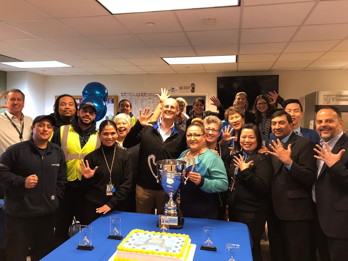 barkleyscotty's tweet photo. SJC!  5 time caring champs!!!  What a team!  #Core4 #SJCrocks @weareunited https://t.co/zr2KavoVQz