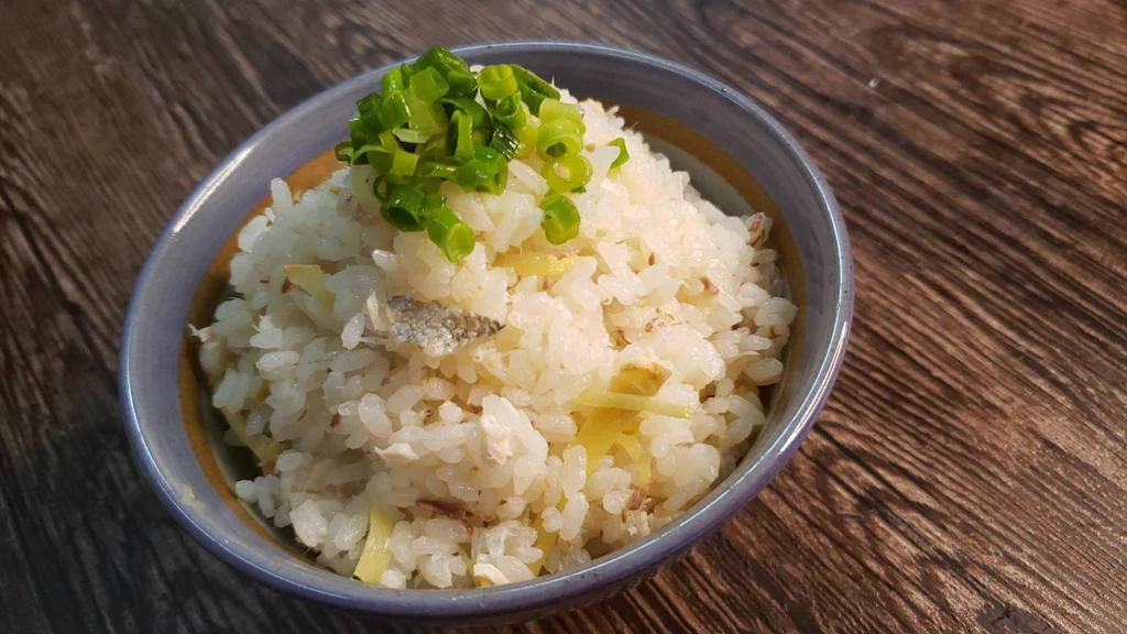鯛めしに劣らない旨味！「炊き込みブリ飯」のレシピ！