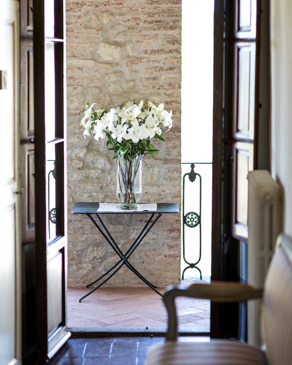 Cari Amici,
vi aspetto il 14 Febbraio per la riapertura di Il Ristoro di Villa Pianigiani e per festeggiare San Valentino assieme!

Lorenza Sebasti 🍷
.
.
#castellodiama #chianticlassico
Ph. Alessandro Moggi Photographer