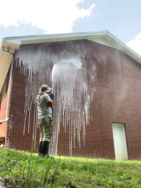 PutnamPro's tweet image. Rub-a-dub-dub... #Publix is getting a scrub! 💧💦 Check out this #commercialcleaning job #PutnamPro took on and killed it! Clean as a whistle 👍👍
☎️ Reserve your date today! (706) 669-3479
#mediablasting #hydroblasting #pressurewash #powerwash #steamclean