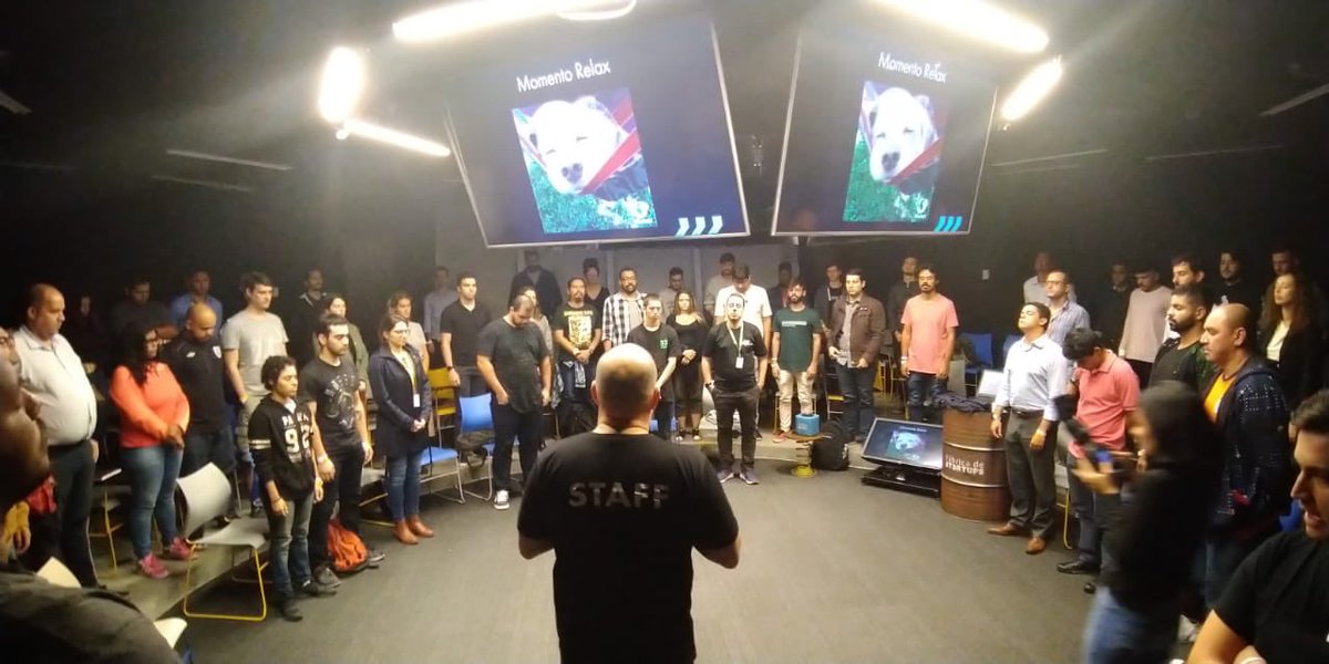 Escola42Rio's tweet image. Começou o Check-in da primeira turma da 42 RIO. Que energia contagiante. Vem coisa boa por aí! #codingforeveryone #42rio #42network