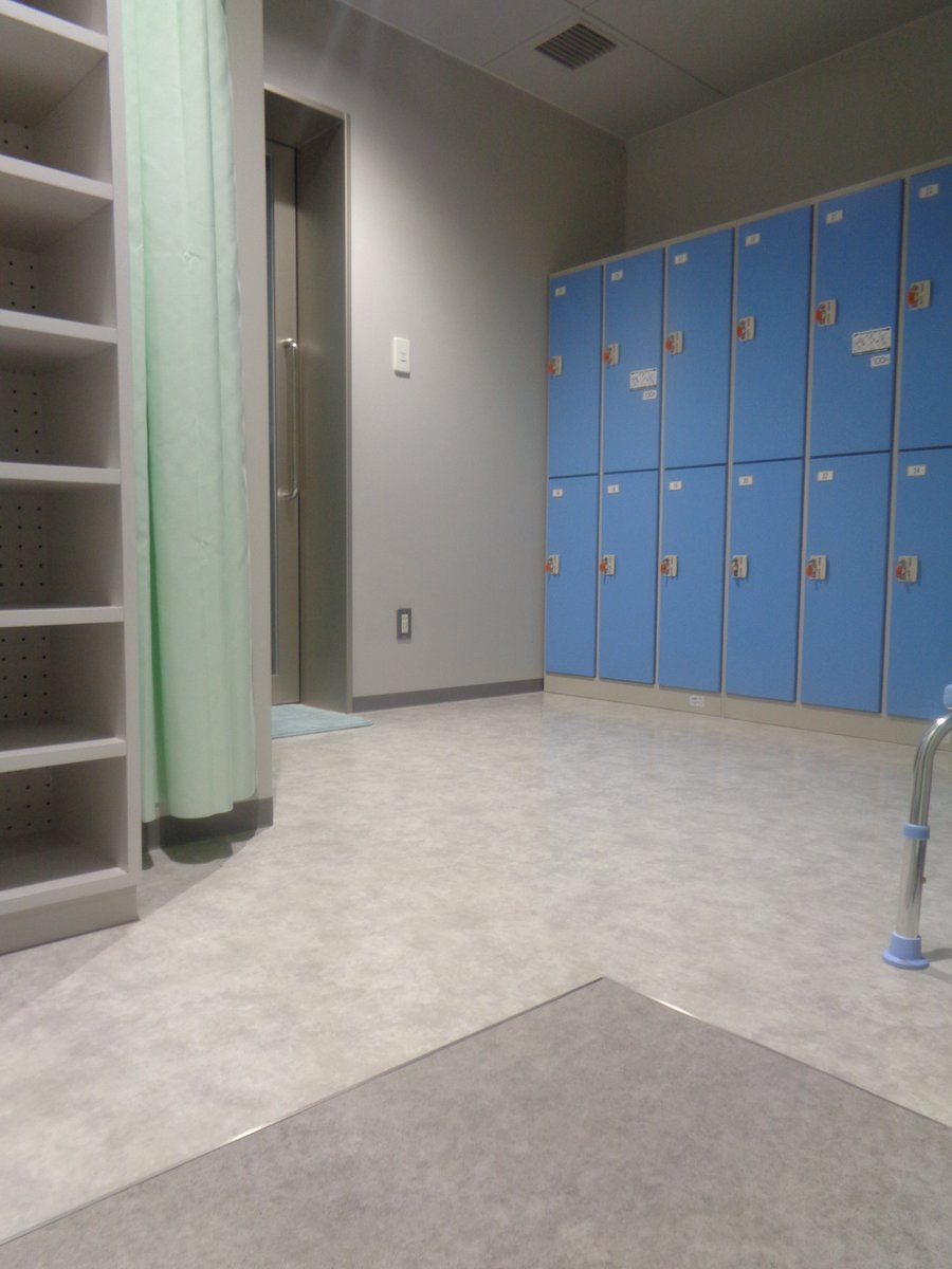 コインシャワー室・コインランドリー室のご紹介】 ・コインシャワー 100円／1回・コインランドリー＜洗濯機＞300円／1回＜乾燥機＞100円／30分。宿泊時の洗濯。また、コインシャワー室はランニングステーションとしてもお使いいただけます。＃ゆいっつ  ＃大田区 ＃ランステ ...