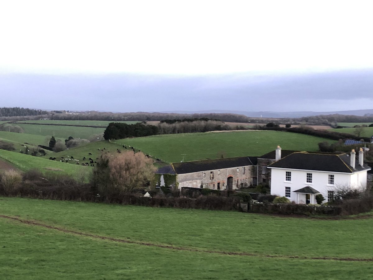 CarswellCottage's tweet photo. Our holiday cottages are dotted around our #organic dairy farm. Not only do we offer milking parlour visits to watch the cows being milked, but guests will be able to spot our cows in the fields surrounding the farm cottages. #farmcottage #workingfarm #farmholidays #devonholidays https://t.co/ykkSFrgQXN