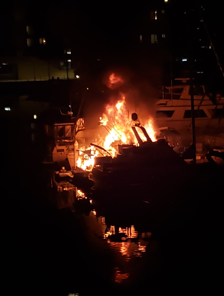 inflnzr's tweet image. A few years ago my girl &amp;amp; I sold our #boat from the #LilDickyVideo  video #SaveDatMoney. Well, it made the News. The New owner needs your help. He lost everything. Someone Created a #GoFundMe to help him out. gofundme.com/f/support-for-… @lildickytweets @KTLA @CBSLA @NBCNews #RT