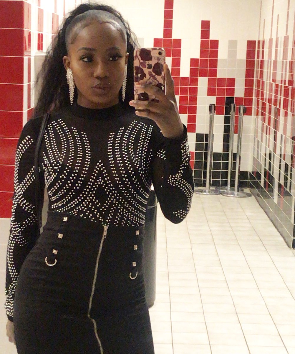 Last night or whateva 🖤