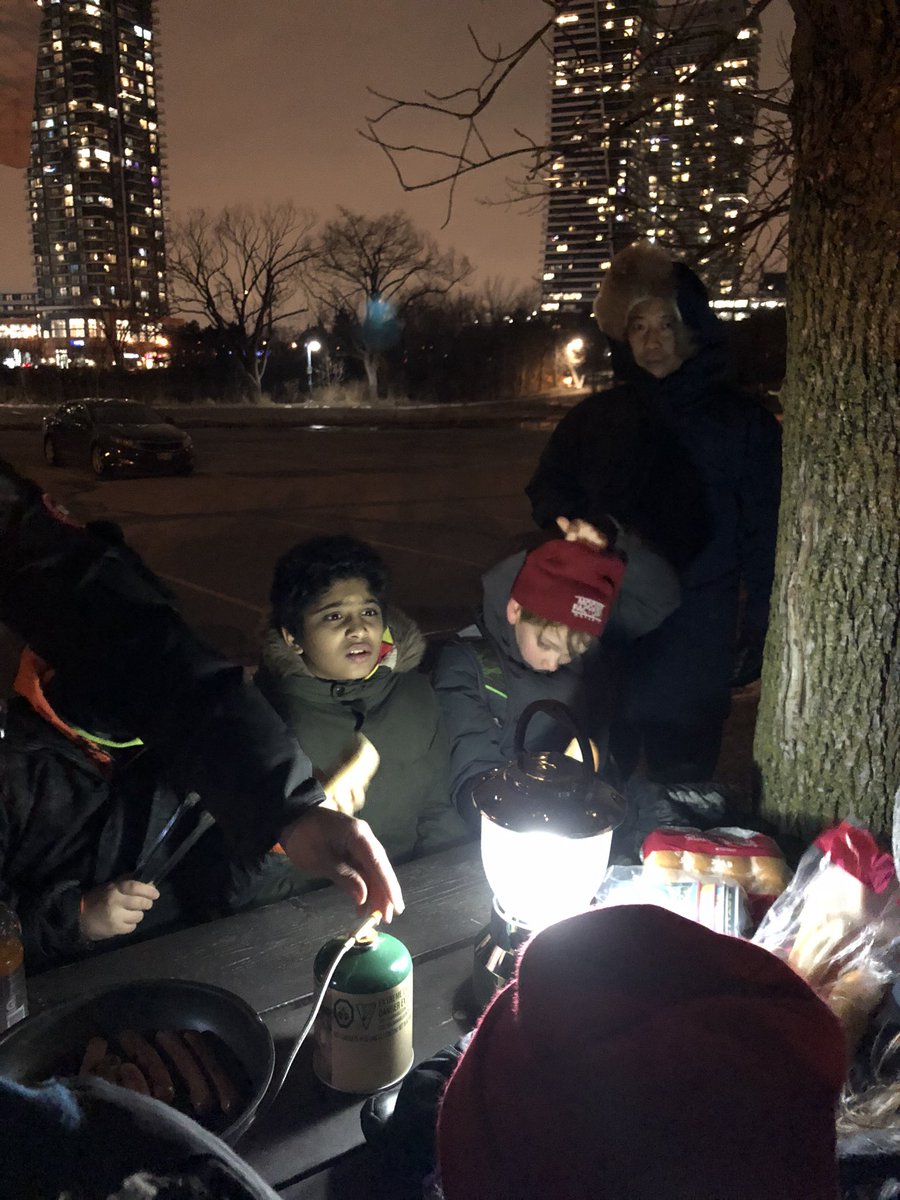 1stLakeshore's tweet photo. #Night #Hike #Venturers #Scouts #outdoorcooking #OAS #CanadianPath #ScoutsDoStuff @TOparksrec @TorontoScouts @scoutscanada https://t.co/VYPyFyfCen