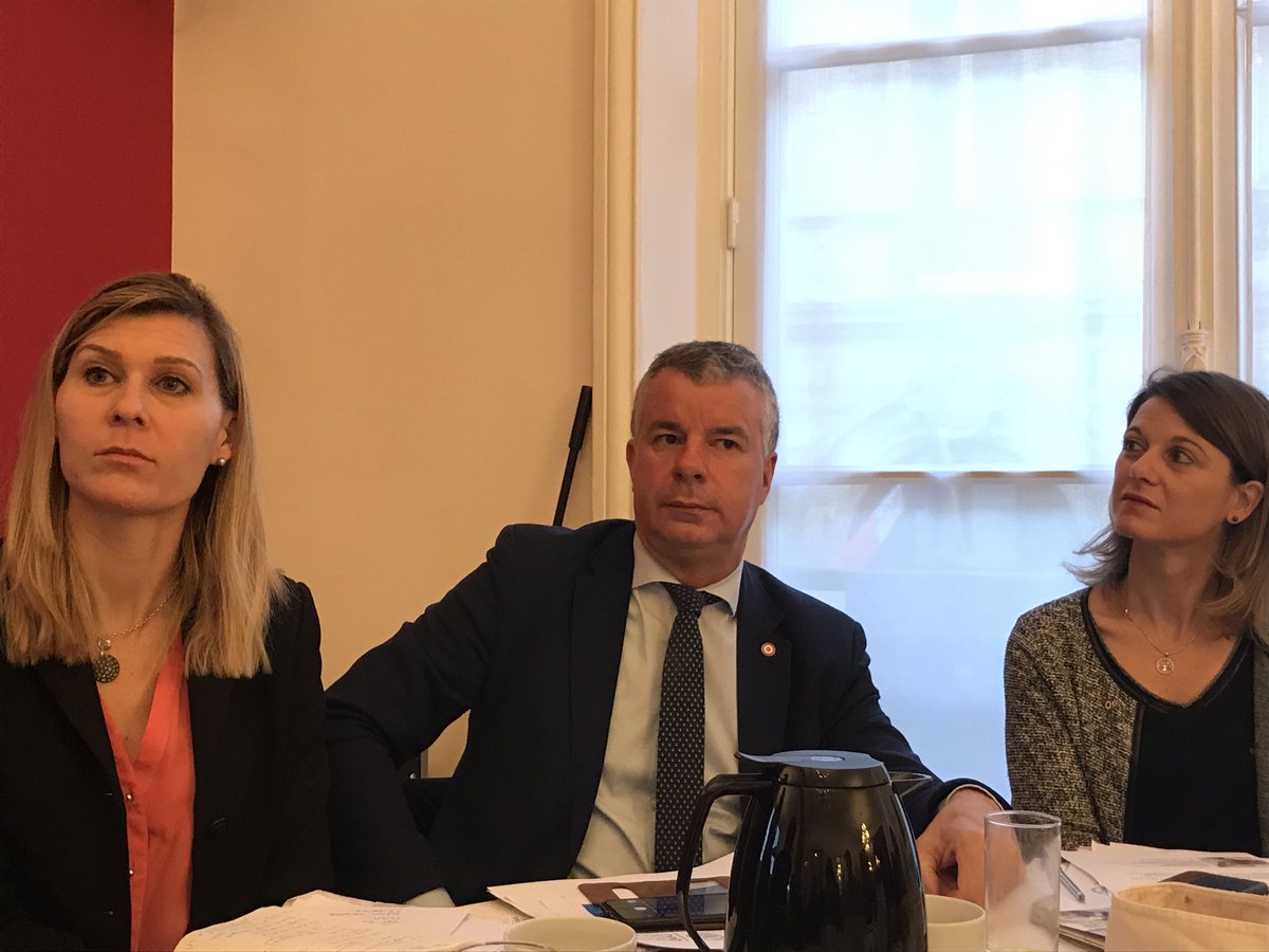 Réunion de travail trans-partisane organisée avec <a href="/lauriannerossi/">Laurianne Rossi</a> sur les cancers&amp;maladies incurables de l’enfant:
👨‍👩‍👧‍👦accompagnement des familles
🤝répit de deuil 
⚖️protection contre le licenciement&amp;adaptation des conditions de travail
🏛uniformisation nationale des démarches