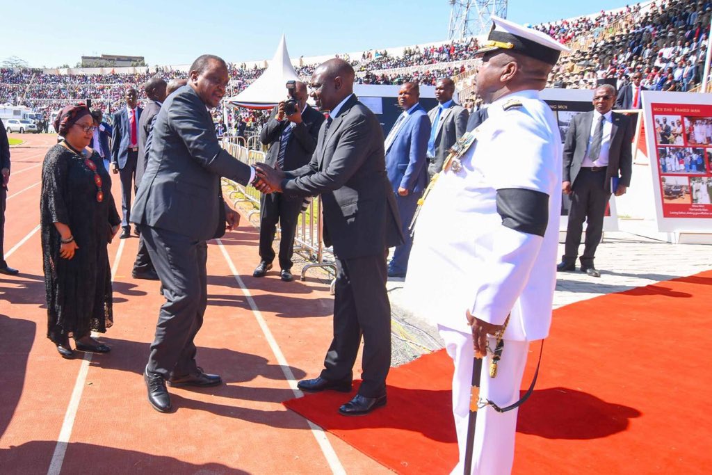 modric_hafid's tweet photo. Dp @WilliamsRuto welcoming several heads of states yesterday at nyayo stadium! Brilliant fella! #Ruto presidency is unstopable! #bbifraud cohorts like @FredMatiangi &amp; @AtwoliDza reduced to mere expectators! Haters let this sink in! #rutoisthesolution #MoiFarewell #moiburial #Moi https://t.co/tvnNKXn5fz
