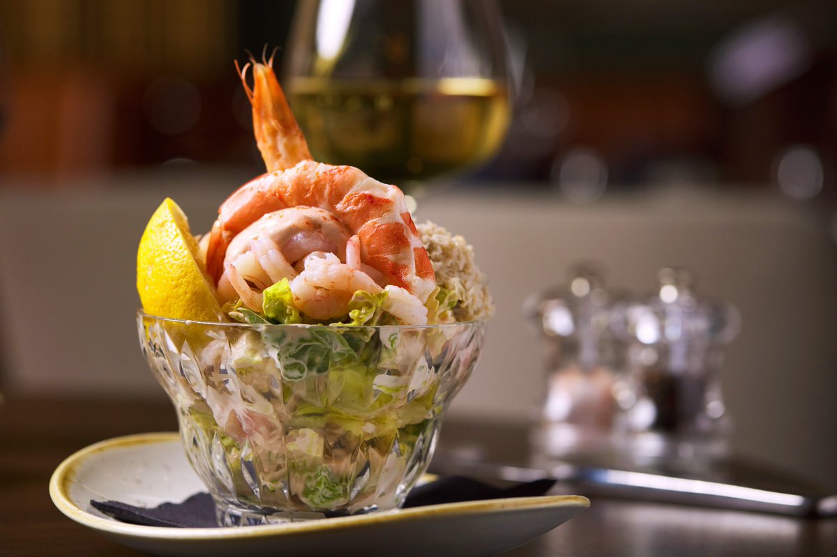 Joining us this week? 🍽

Why not start your meal with our beautiful Seafood Cocktail? 🦐🍋