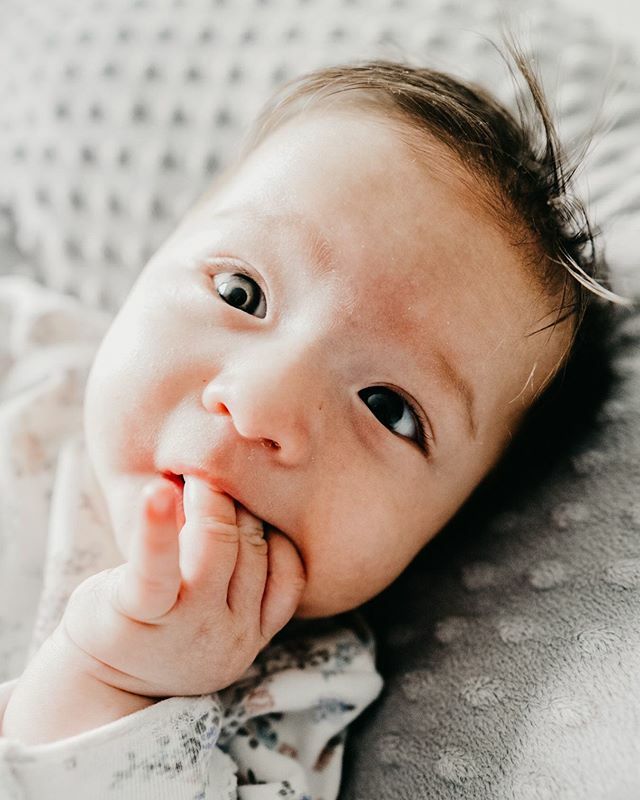 lissmitmir's tweet photo. That grey in her eyes when the light shines #throwback
.
.
.
 #sgmum #sgmummies #sgmummy #sgbabies #sgmotherhood #sgbabies2019
#singaporebabies #babiesofinstagram #mixedbaby https://t.co/6RZKb42LQn https://t.co/cHKyZQm5Ob